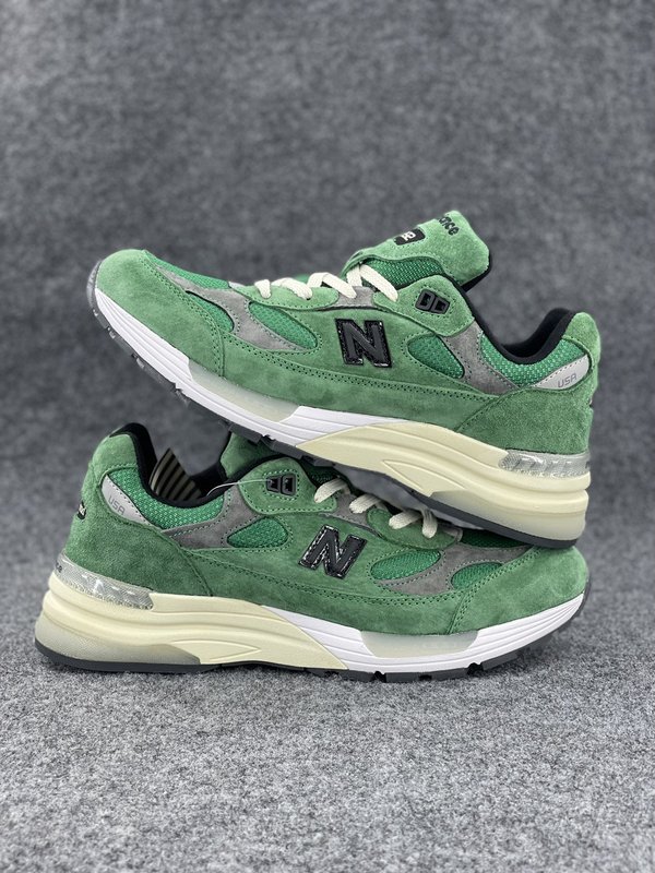JJJJound x New Balance 그린 러닝화 001-279941