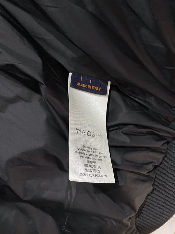 루이비통 패딩 점퍼 블랙 001-279948