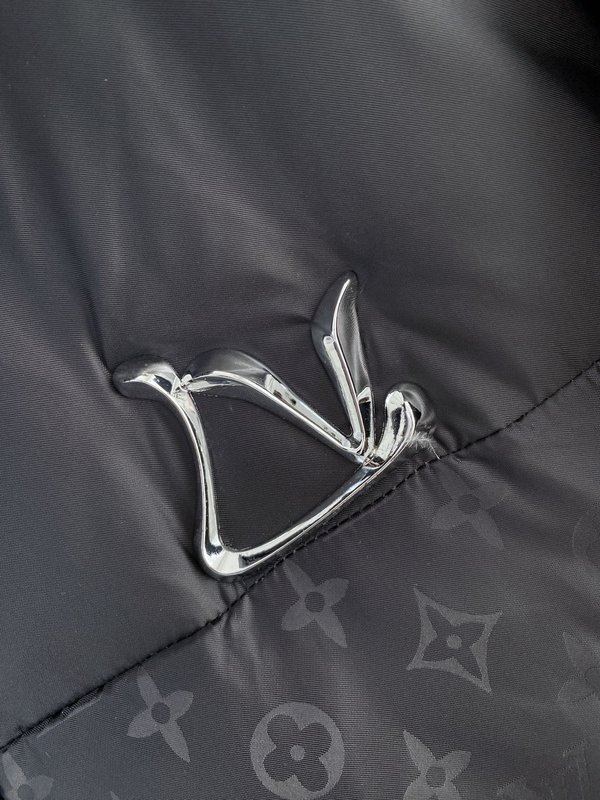 LV 남녀공용 패딩 90% 덕다운 001-279949