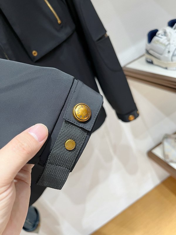 LV 히트 다운 패딩 남녀공용 블랙 001-279951