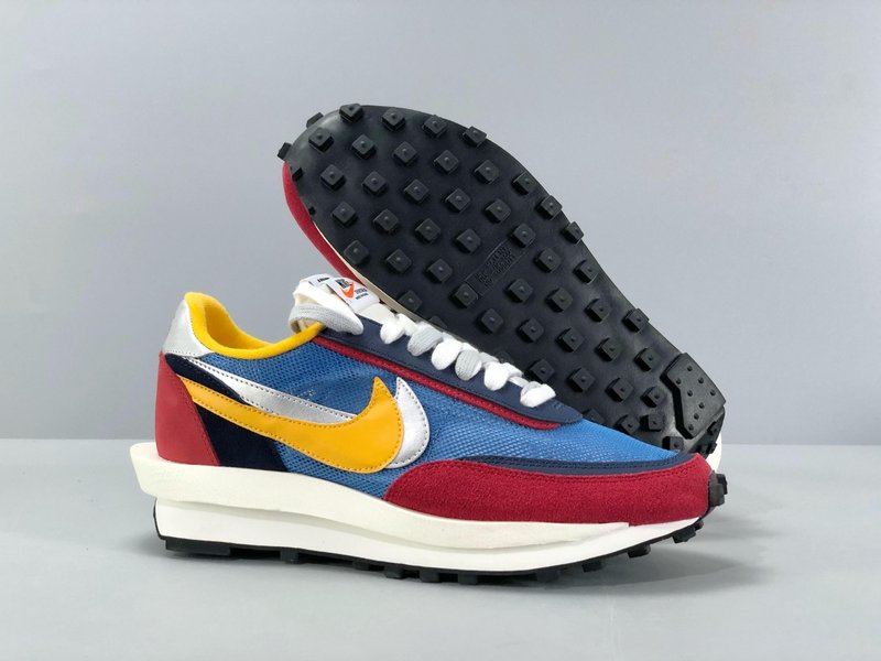 Sacai x Nike Waffle 운동화 001-280010
