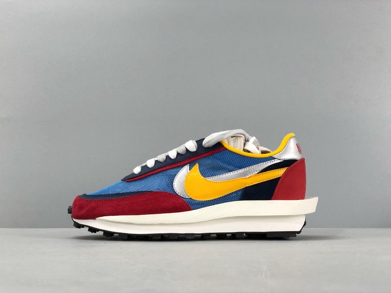 Sacai x Nike Waffle 운동화 001-280010
