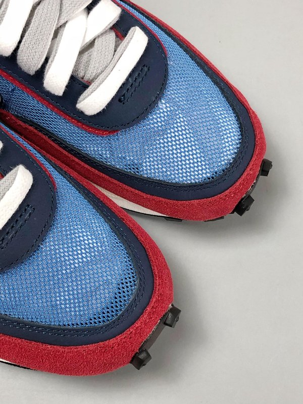 Sacai x Nike Waffle 운동화 001-280010
