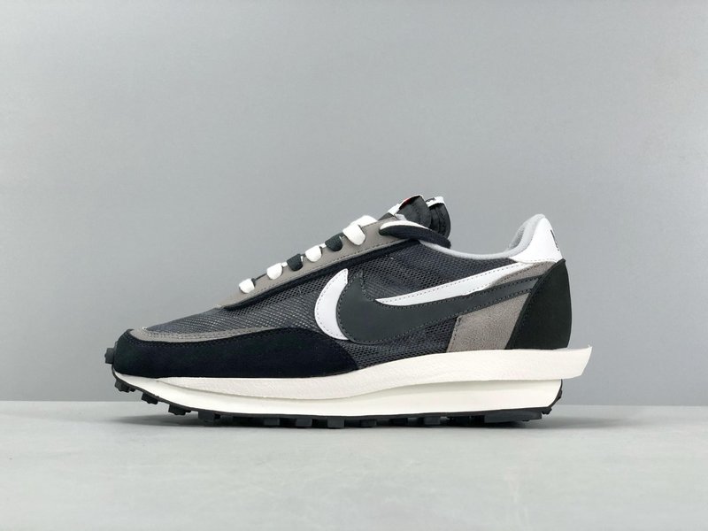 Sacai x Nike Waffle 운동화 001-280011