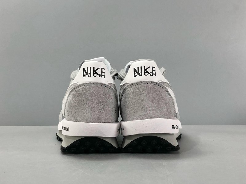 Fragment Design x Sacai x Nike 001-280013