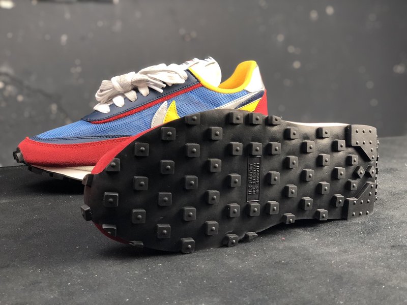 Nike Sacai 콜라보레이션 스니커즈 001-280023