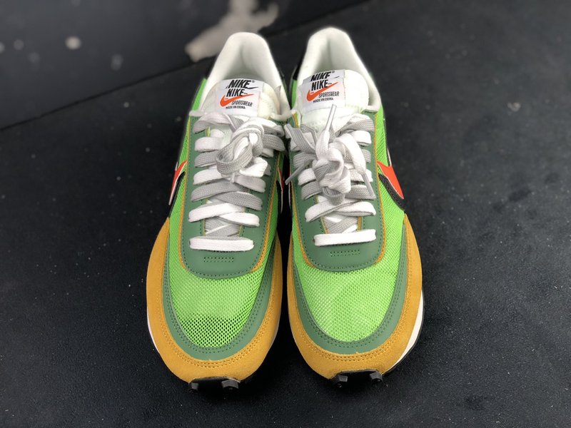 Nike Sacai 콜라보 Waffle Daybreak 001-280024