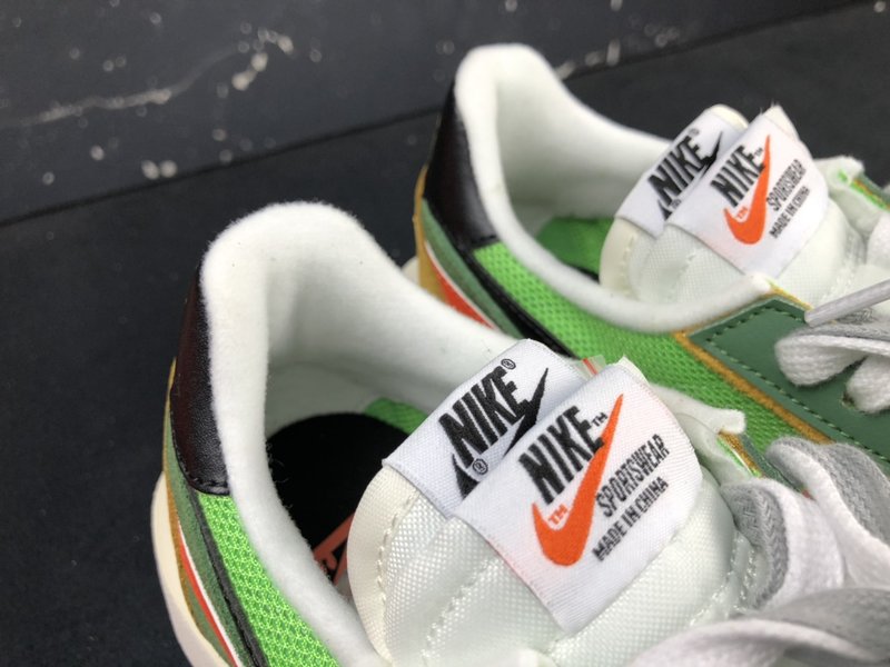 Nike Sacai 콜라보 Waffle Daybreak 001-280024