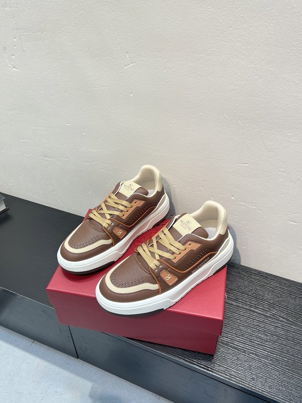 발렌티노 원스터드 커플 운동화 001-280049