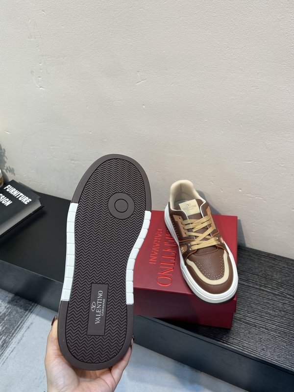 발렌티노 원스터드 커플 운동화 001-280049