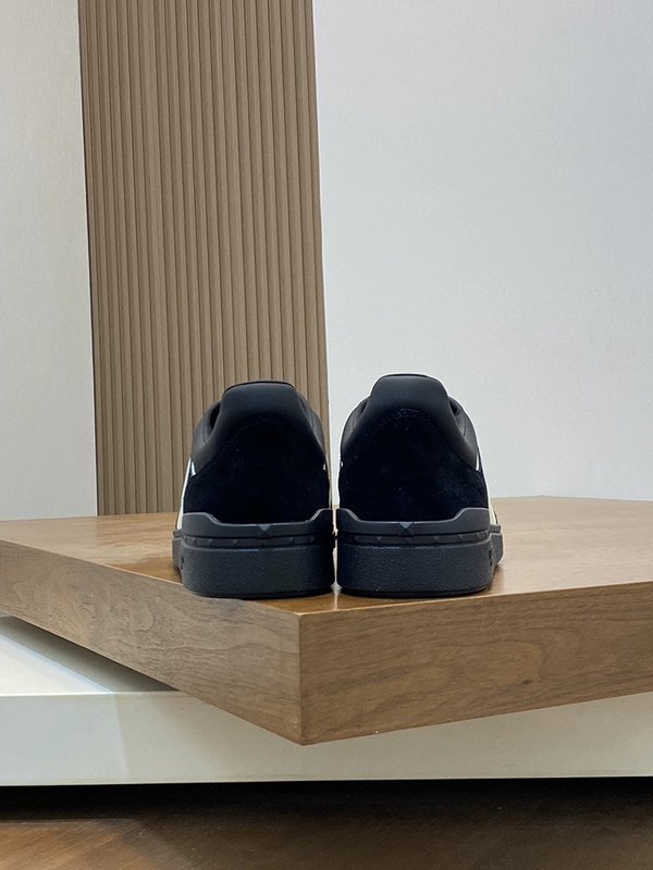 발렌티노 커플용 운동화 001-280064