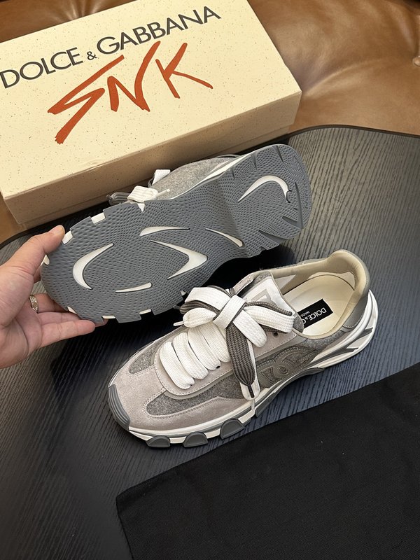 돌체앤가바나 DG Cushion 송아지 가죽 운동화 001-280260