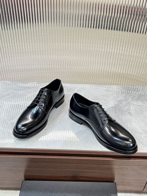 D&G 광택 가죽 로퍼 001-280283