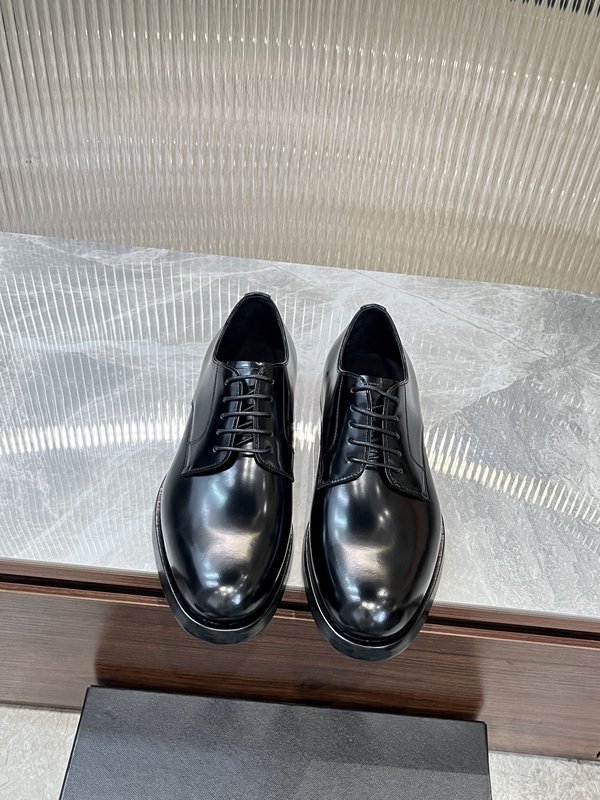 D&G 광택 가죽 로퍼 001-280283