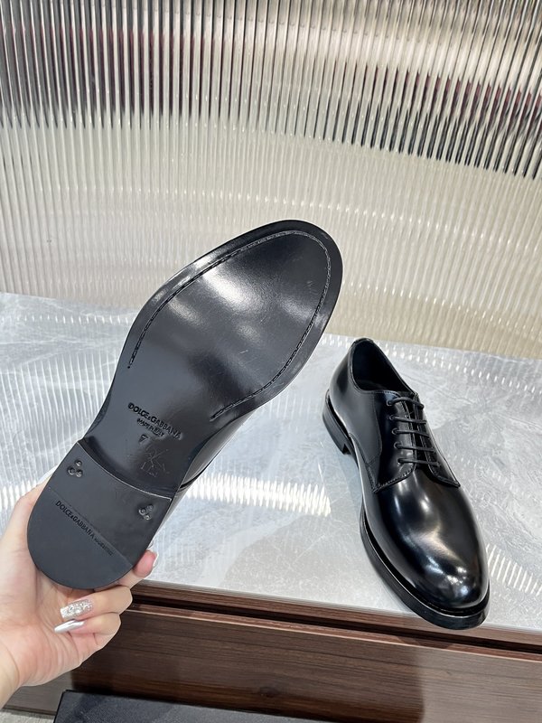 D&G 광택 가죽 로퍼 001-280283