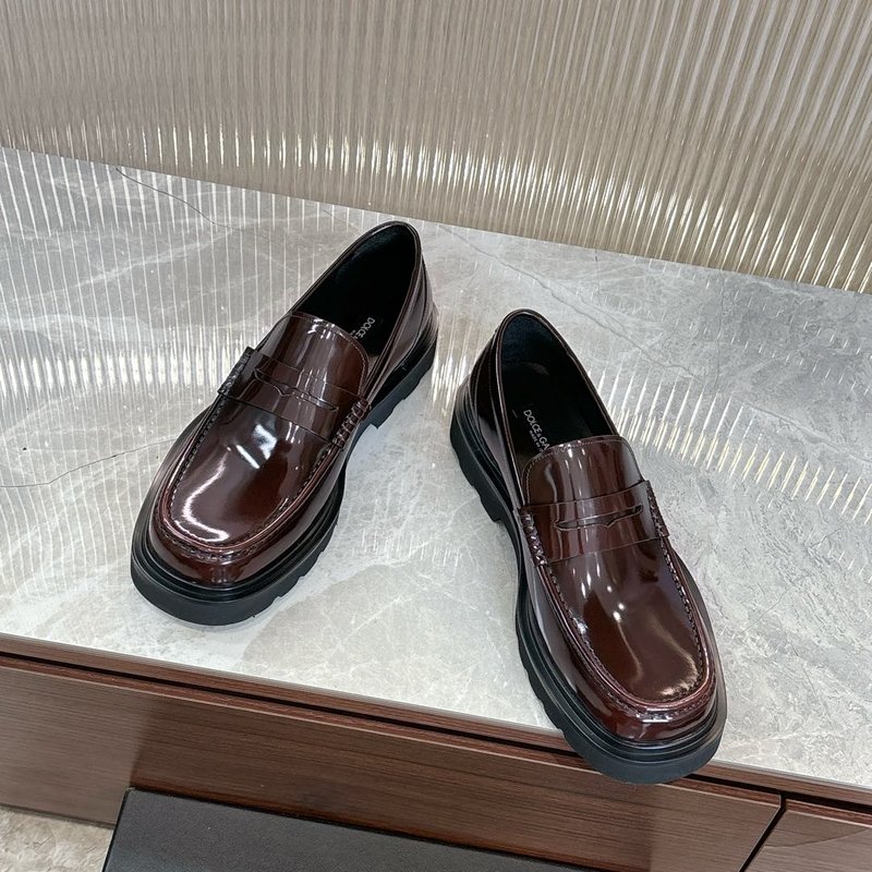 D&G 두체비나 광택 가죽 로퍼 001-280287