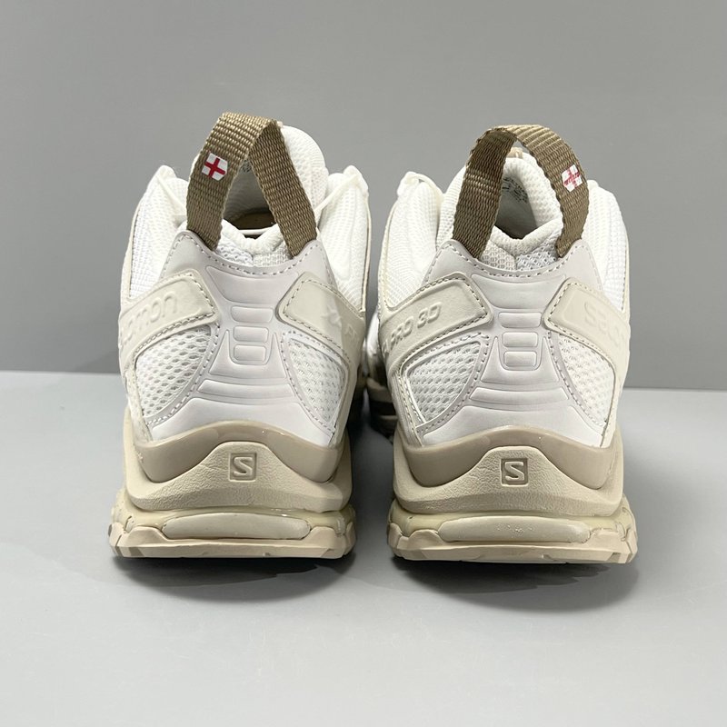SALOMON XA PRO 3D 로우탑 트레일 러닝화 001-280312