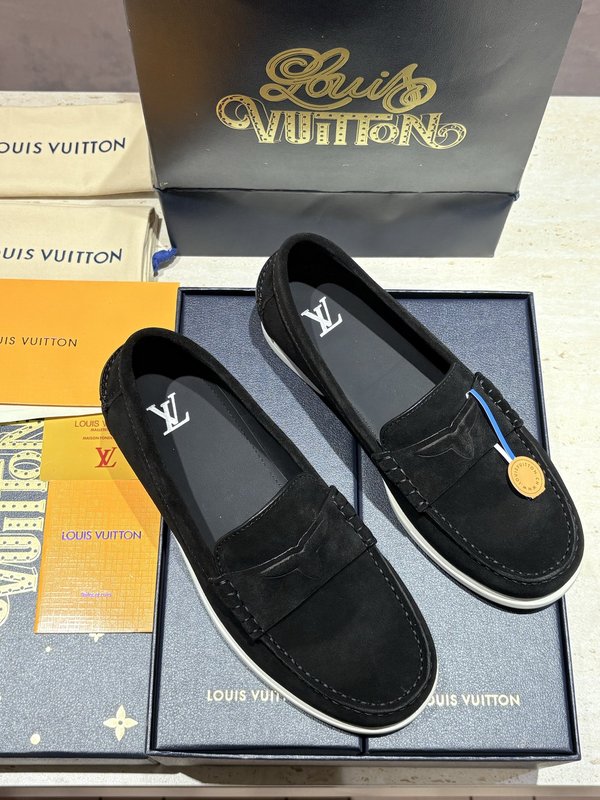 LV 스웨이드 송아지가죽 로퍼 001-280559