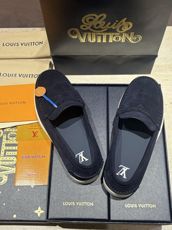LV 스웨이드 송아지가죽 로퍼 001-280561