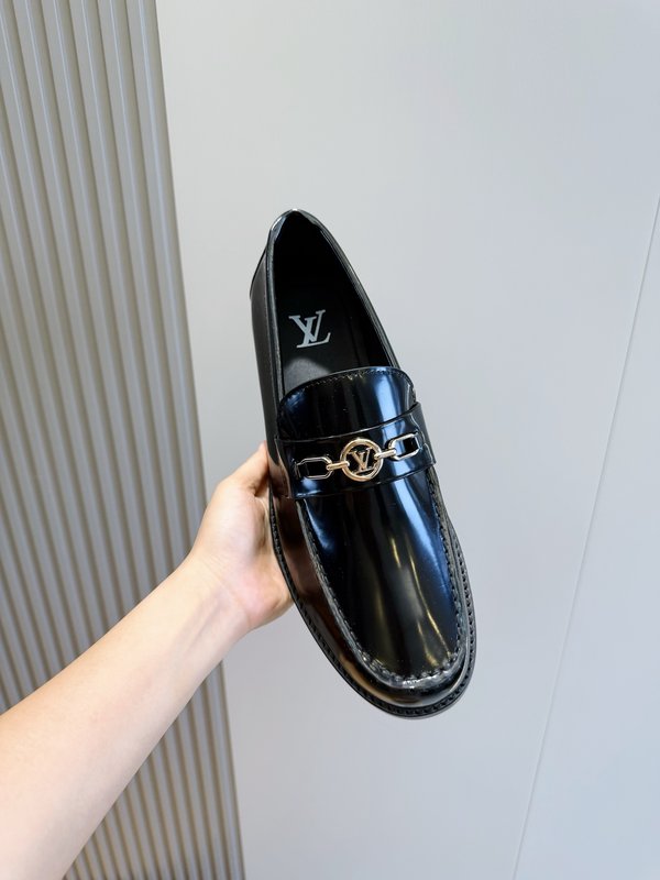 LV 수제 로퍼 진피 대지 001-280583