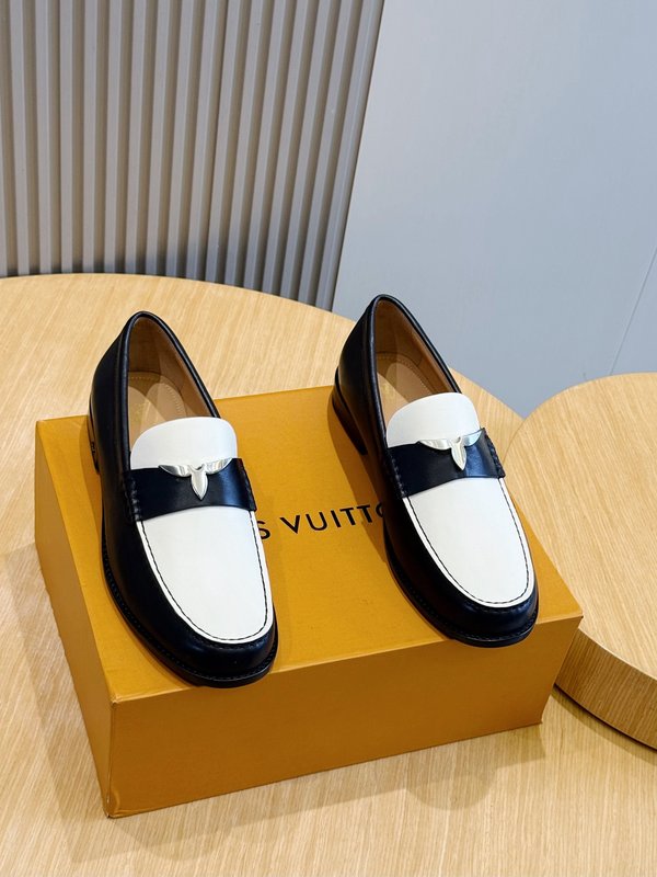 LV 핸드메이드 로퍼 001-280584