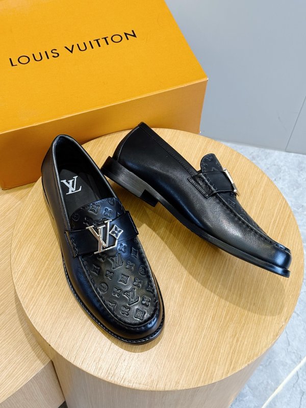 LV 핸드메이드 로퍼 진피 아웃솔 001-280586