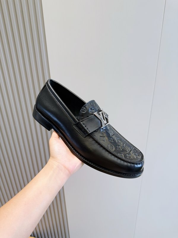 LV 핸드메이드 로퍼 진피 아웃솔 001-280586