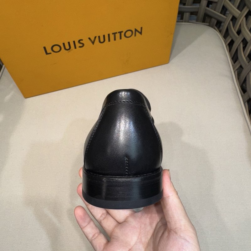 Louis Major 클래식 광택 소가죽 구두 001-280635