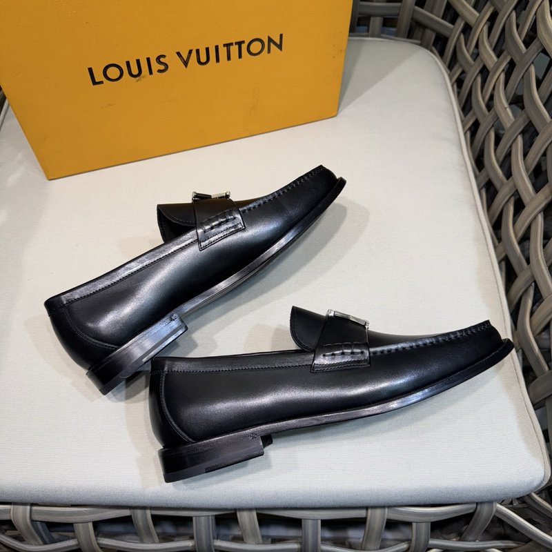 Louis Major 클래식 광택 소가죽 구두 001-280635