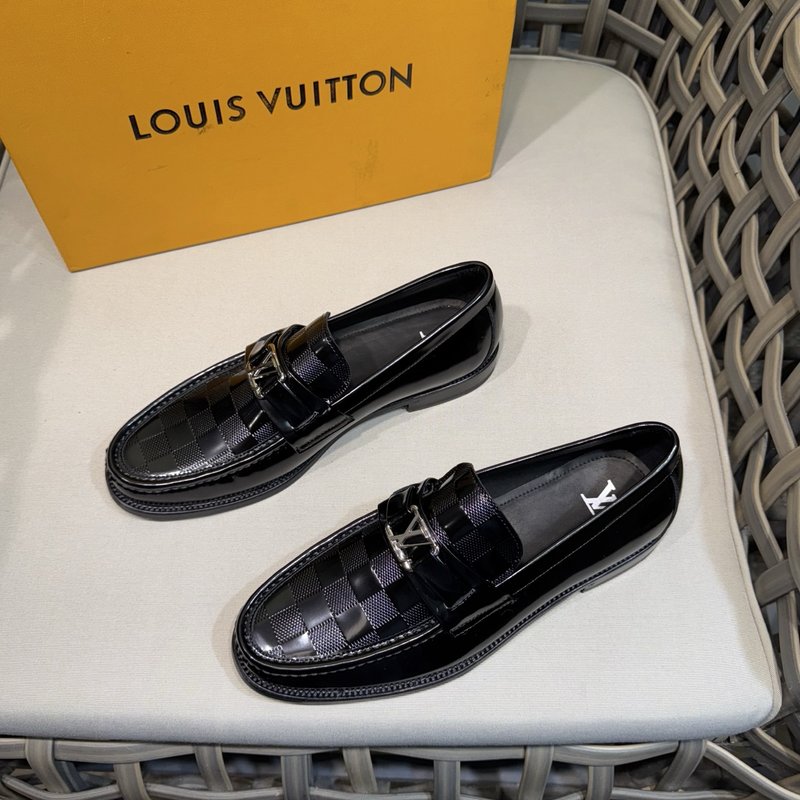 Louis Major 클래식 광택 소가죽 구두 001-280638