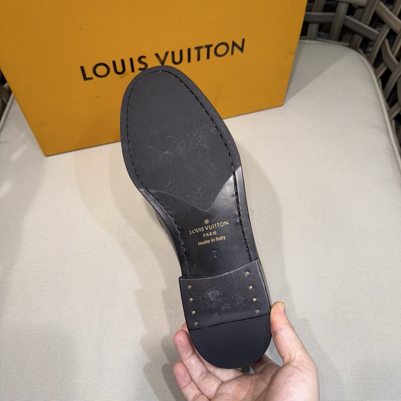 Louis Major 클래식 광택 소가죽 구두 001-280638