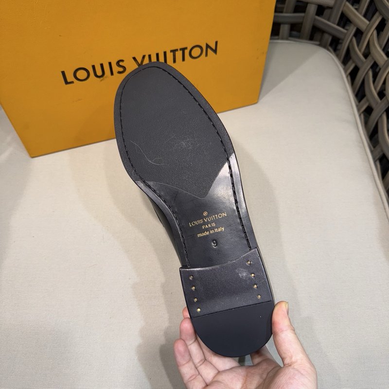 Louis Major 클래식 광택 소가죽 구두 001-280639