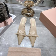 미우미우 신상 뾰족하이힐 단화 001-281066