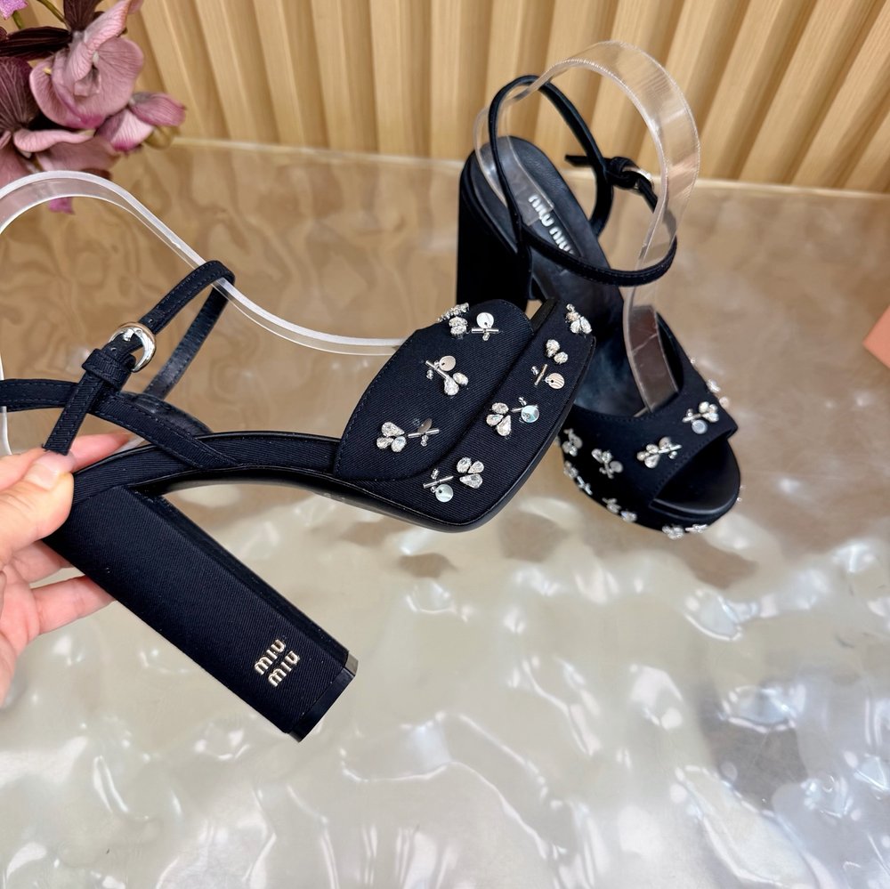 미우미우 웨지힐 샌들 001-281068