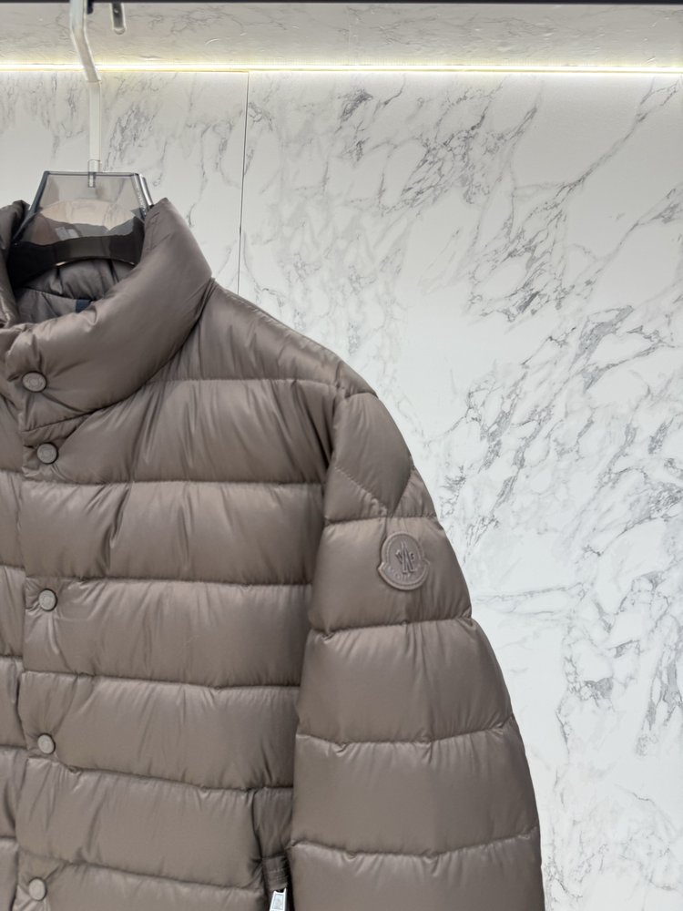 Moncler 프리미엄 다운 자켓 슬림핏 001-281125