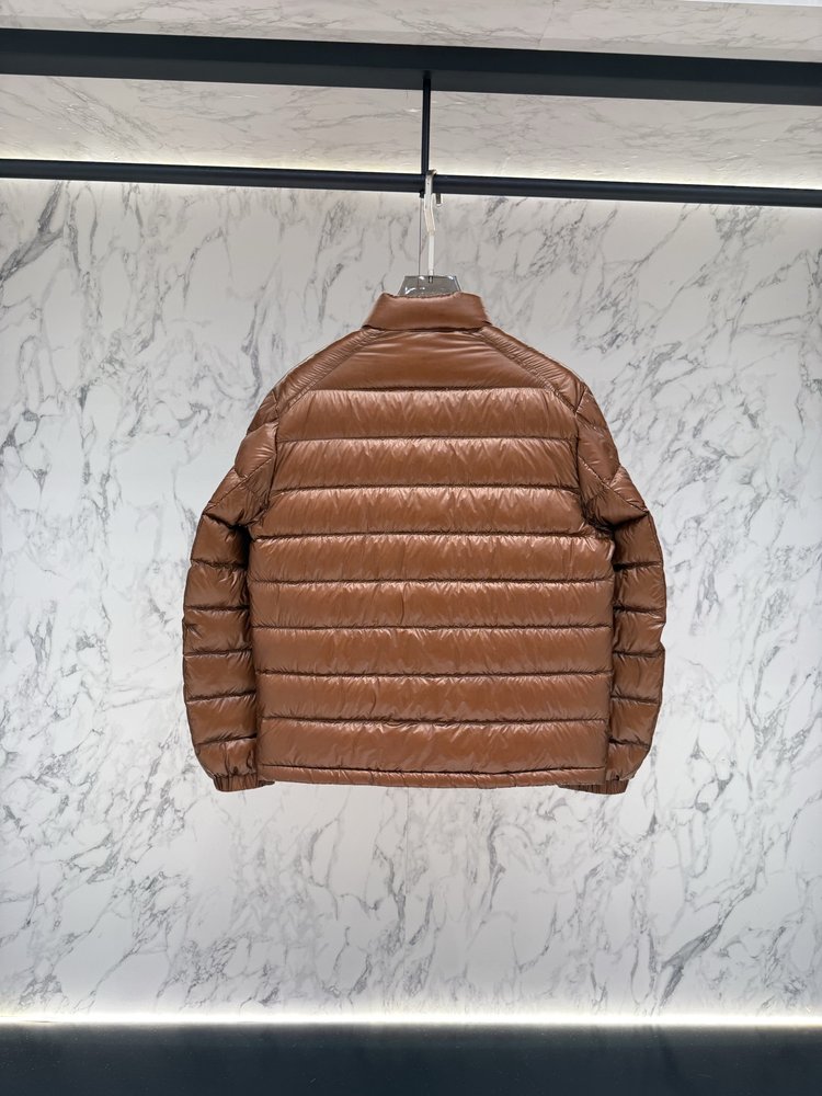 Moncler 최고급 버전 다운 재킷 001-281127