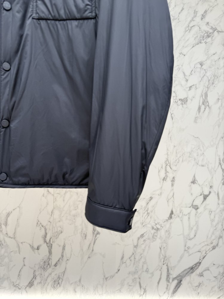 몽클레어 신상 다운 재킷 슬림핏 001-281132