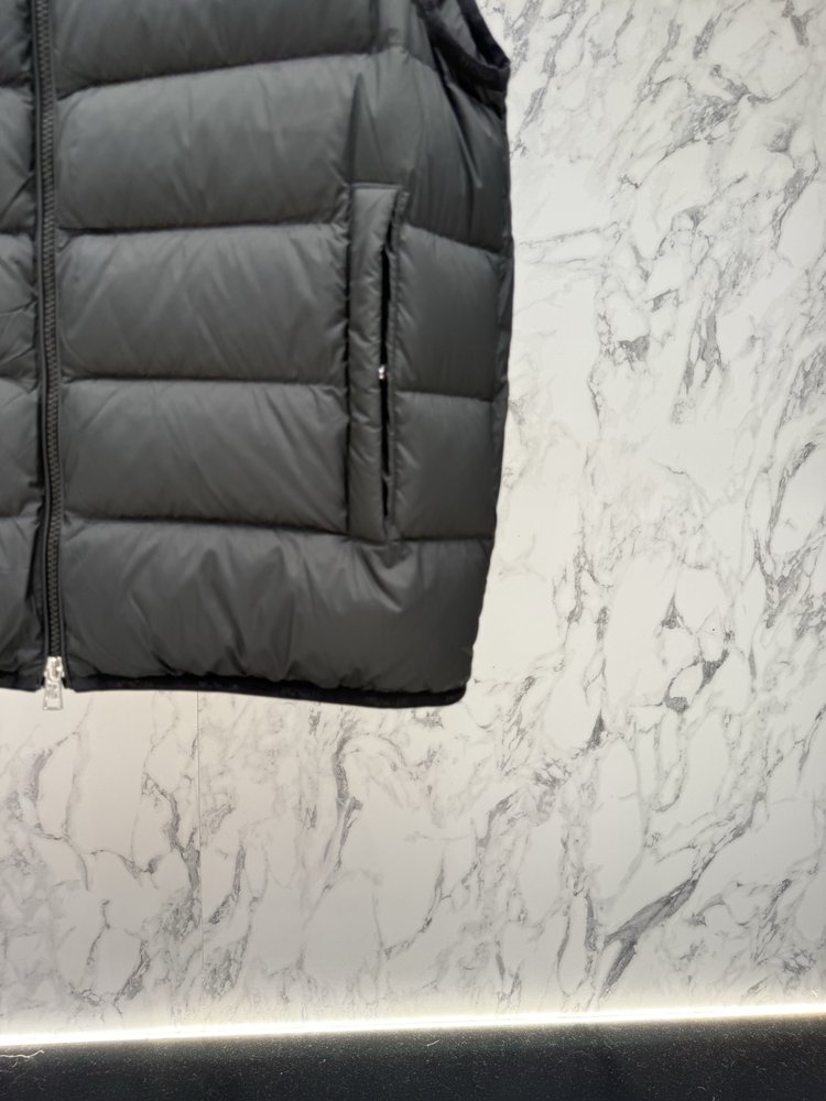 Moncler 프리미엄 다운재킷 001-281136