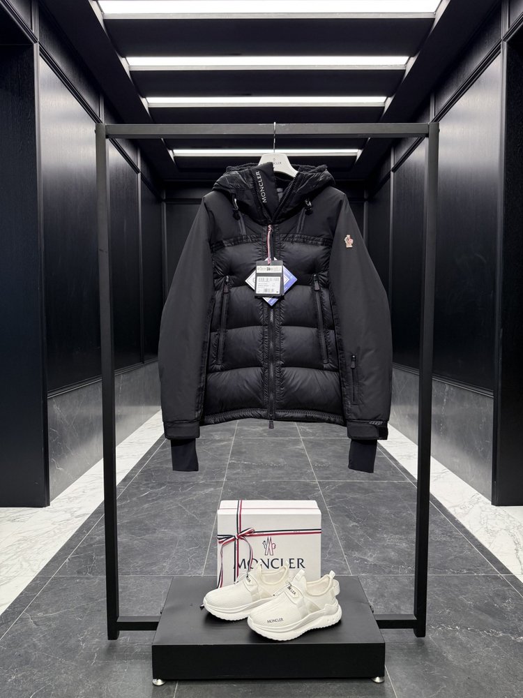 몽클레르 그르노블 남성 모긴스 패딩 자켓 001-281140
