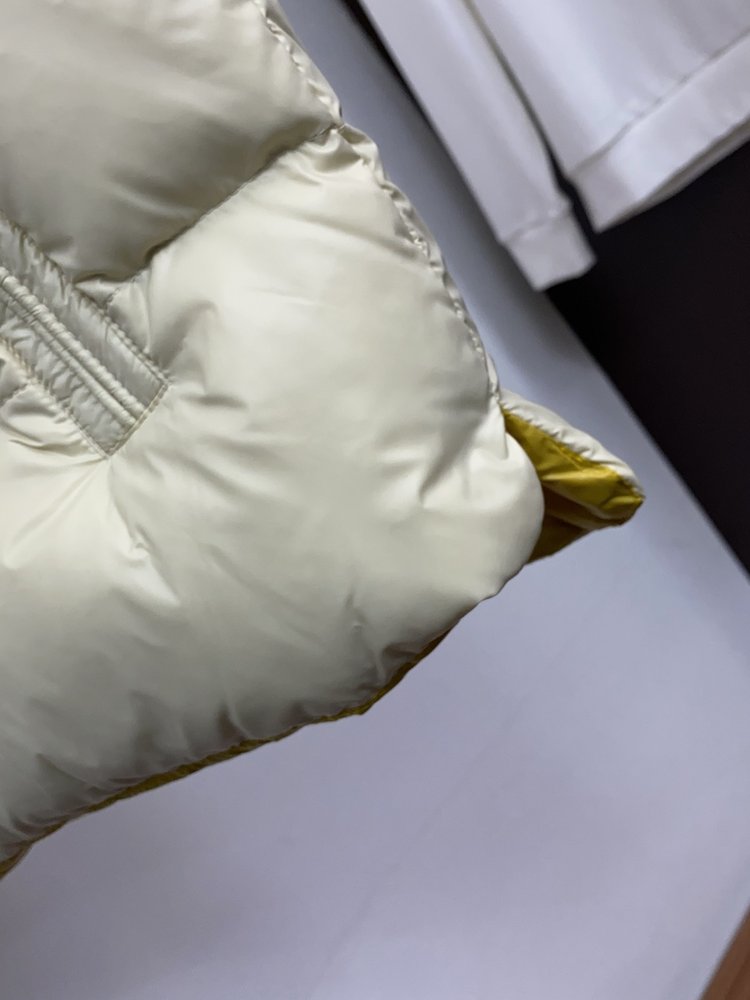 몽클레르 패딩조끼 남녀공용 001-281142