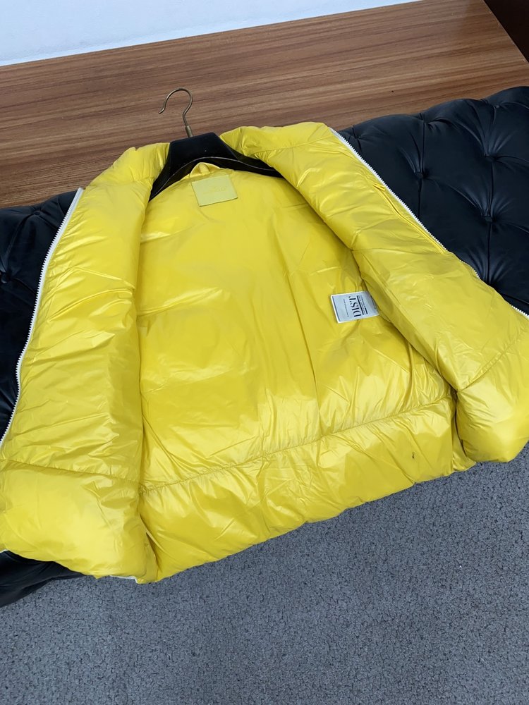 몽클레르 패딩조끼 남녀공용 001-281142