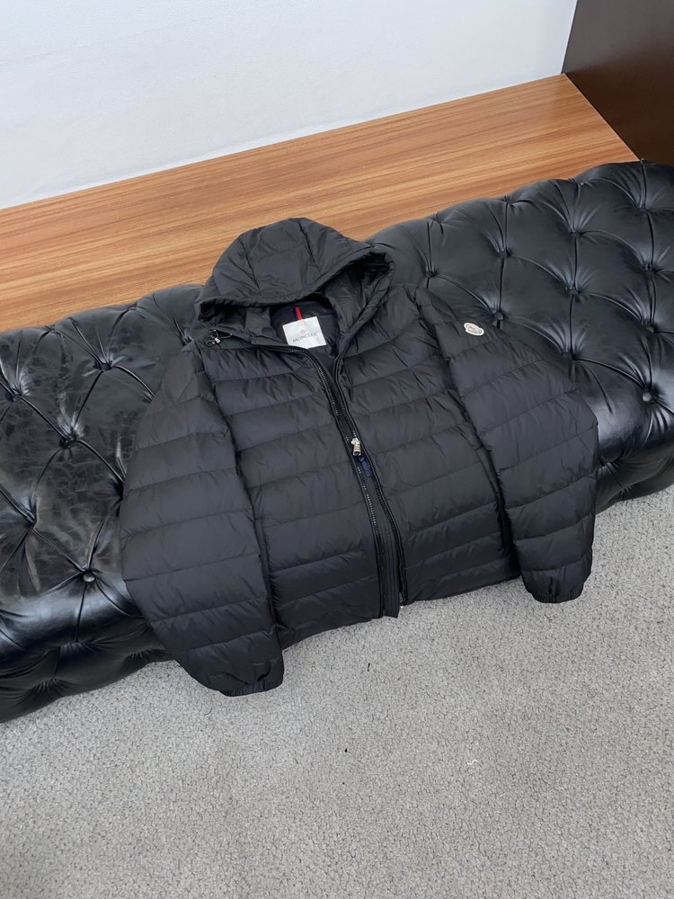 몽클레어 남녀공용 블랙 패딩 001-281148