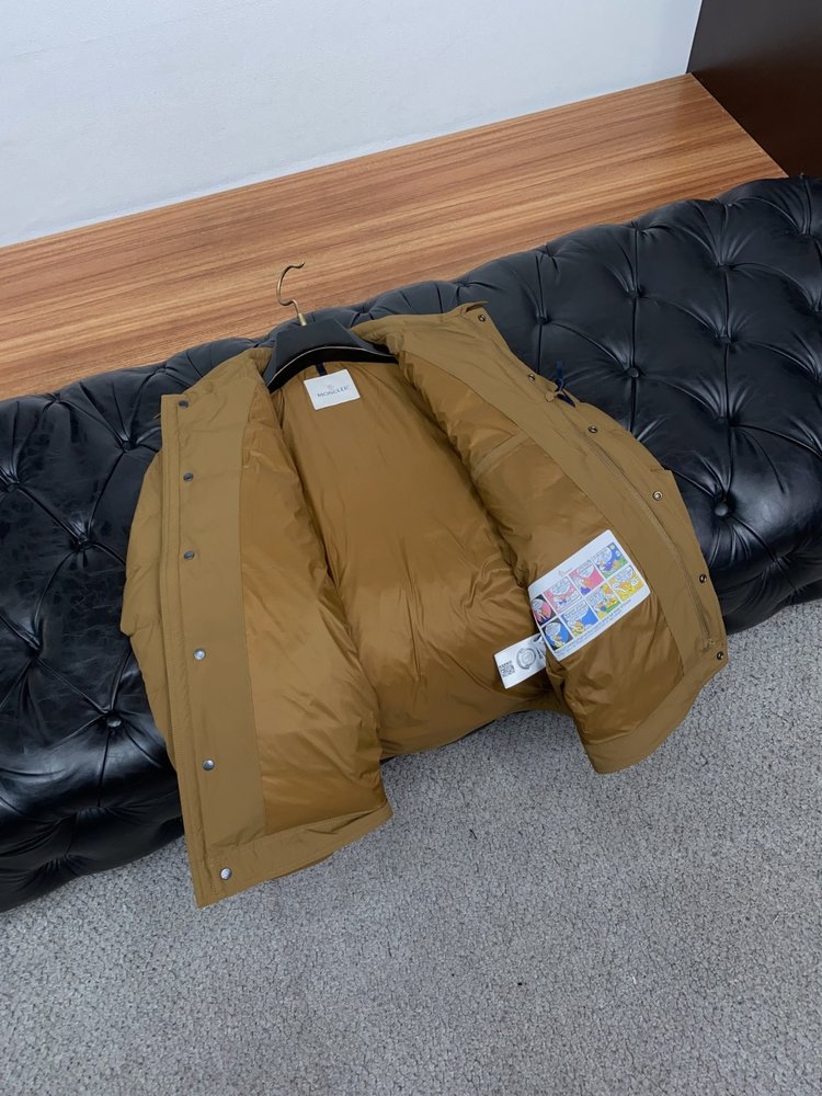 몽클레어 남녀 공용 패딩 001-281153