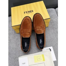 FENDI 남성용 헤드 레이어 스웨이드 구두 001-281205