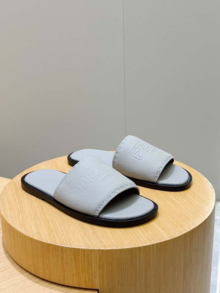 FENDI 비치 가죽 밑창 슬리퍼 001-281235