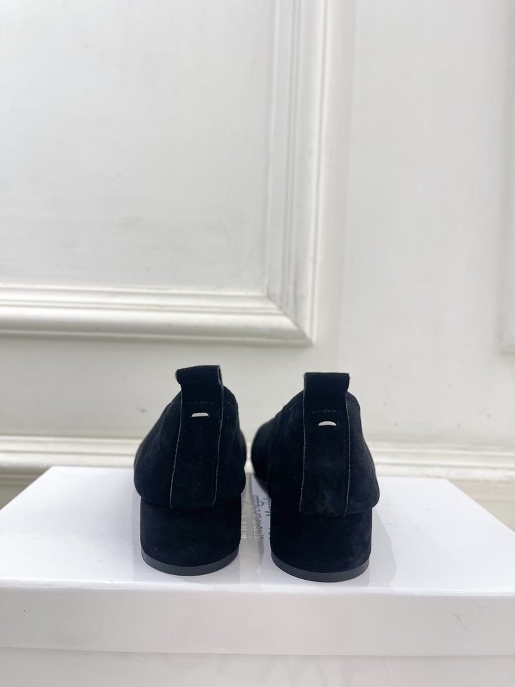 MM6 마르지엘라 스플릿 토우 버팔로 발레리나 001-281357