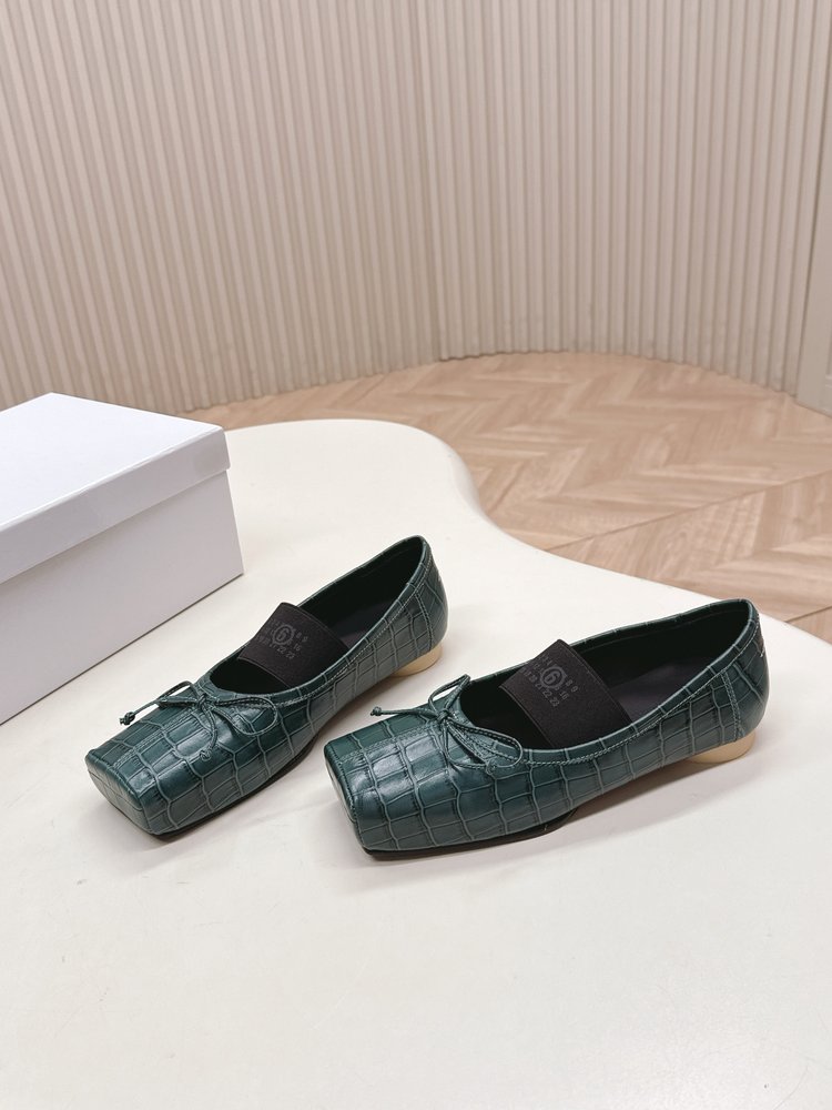 마르지엘라 발레리나 돼지코 슈즈 001-281361