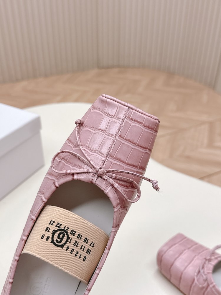 MM6 마르지엘라 발레리나 슈즈 001-281362