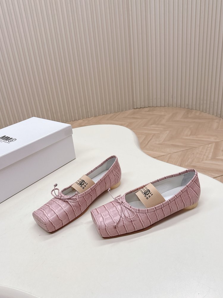 MM6 마르지엘라 발레리나 슈즈 001-281362