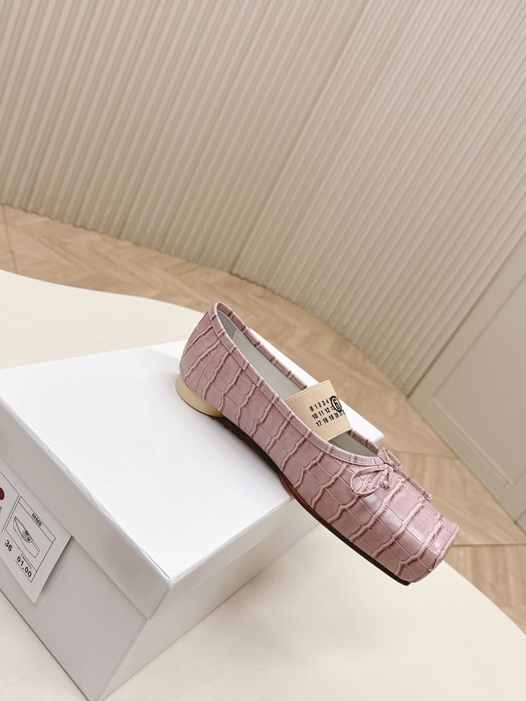 MM6 마르지엘라 발레리나 슈즈 001-281362